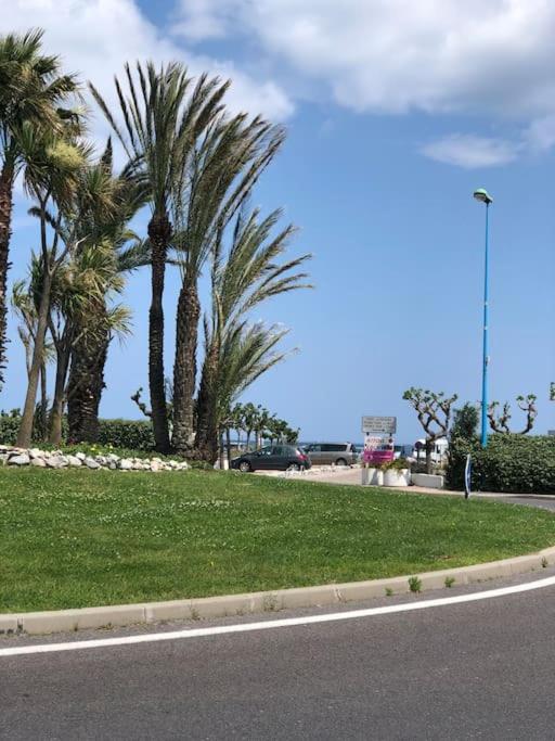 Sur la plage, vue sur mer, spacieux T3 au calme - Two-Bedroom Apartment - 16