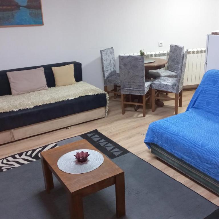 NOV-dve spavaće sobe - Two-Bedroom Apartment - 2