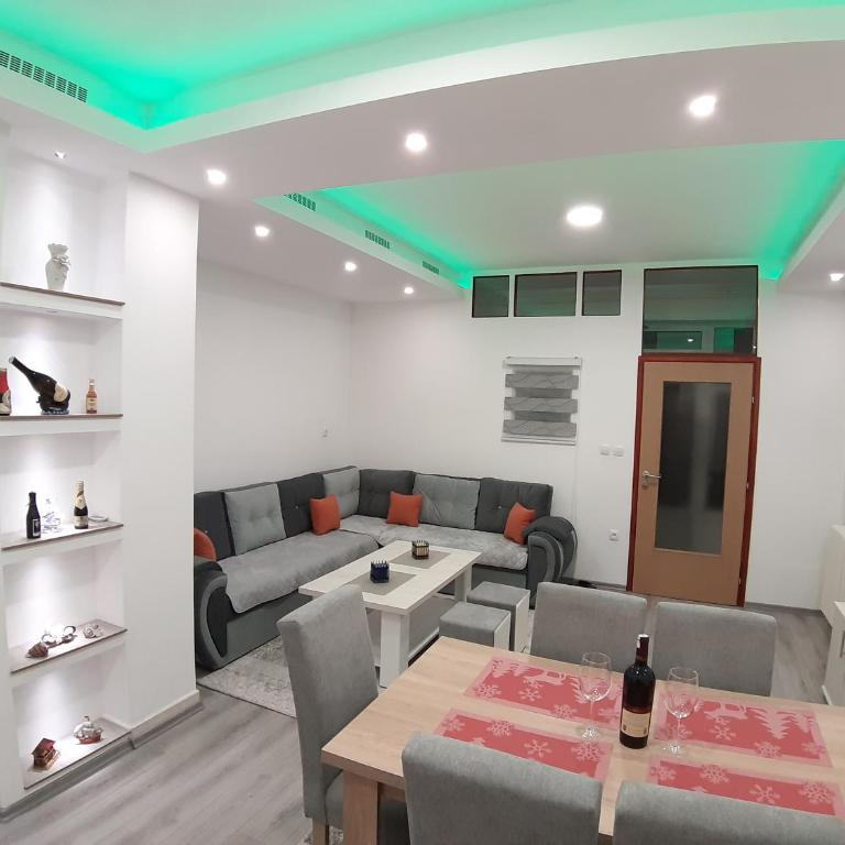 NK Apartman - Two-Bedroom Apartment - 10