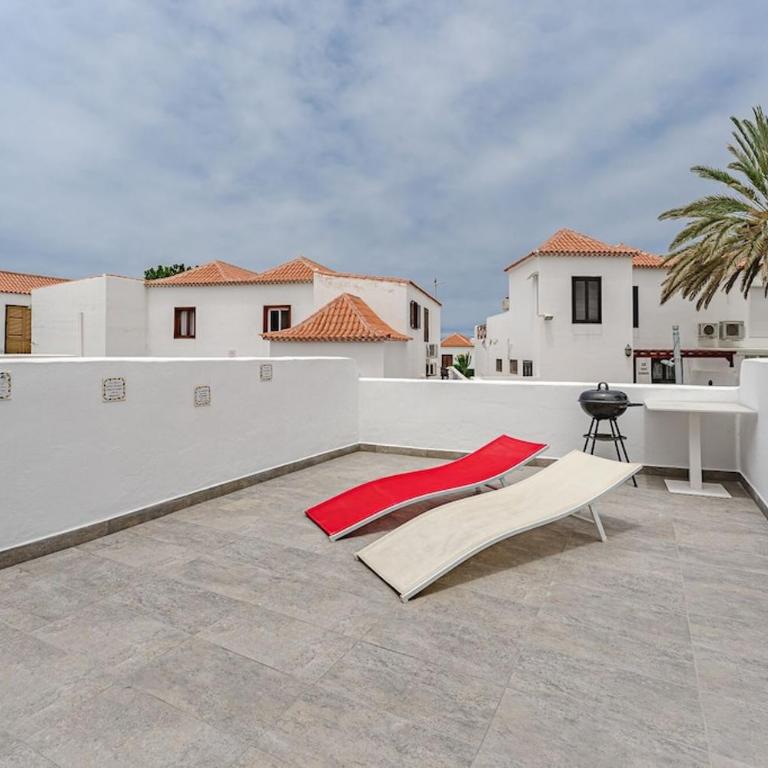 Beautiful apartments with large terrace close to the beach - One-Bedroom Apartment - 9