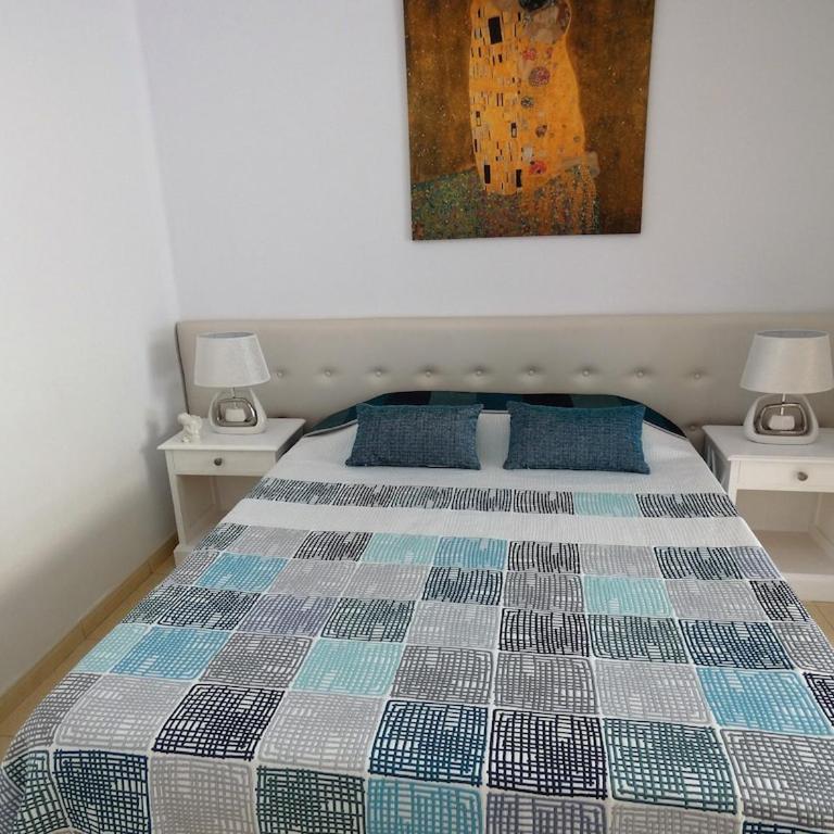 Beautiful apartments with large terrace close to the beach - One-Bedroom Apartment - 16