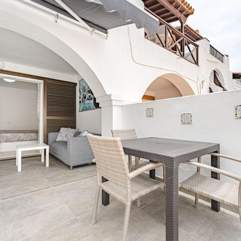 Beautiful apartments with large terrace close to the beach - One-Bedroom Apartment - 33