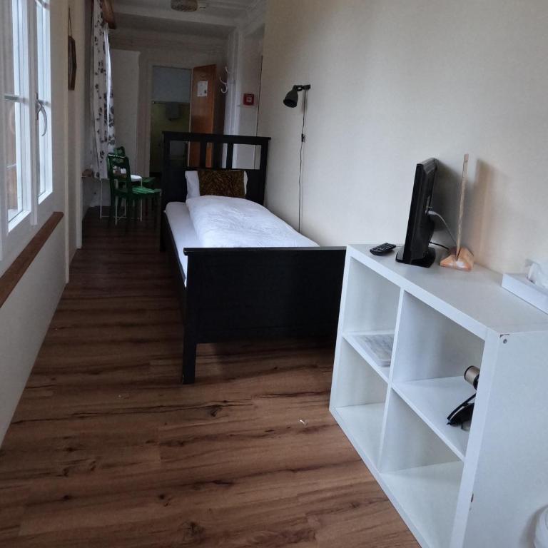 Alpenrose Hotel and Gardens - Einzelzimmer mit Bad - 6