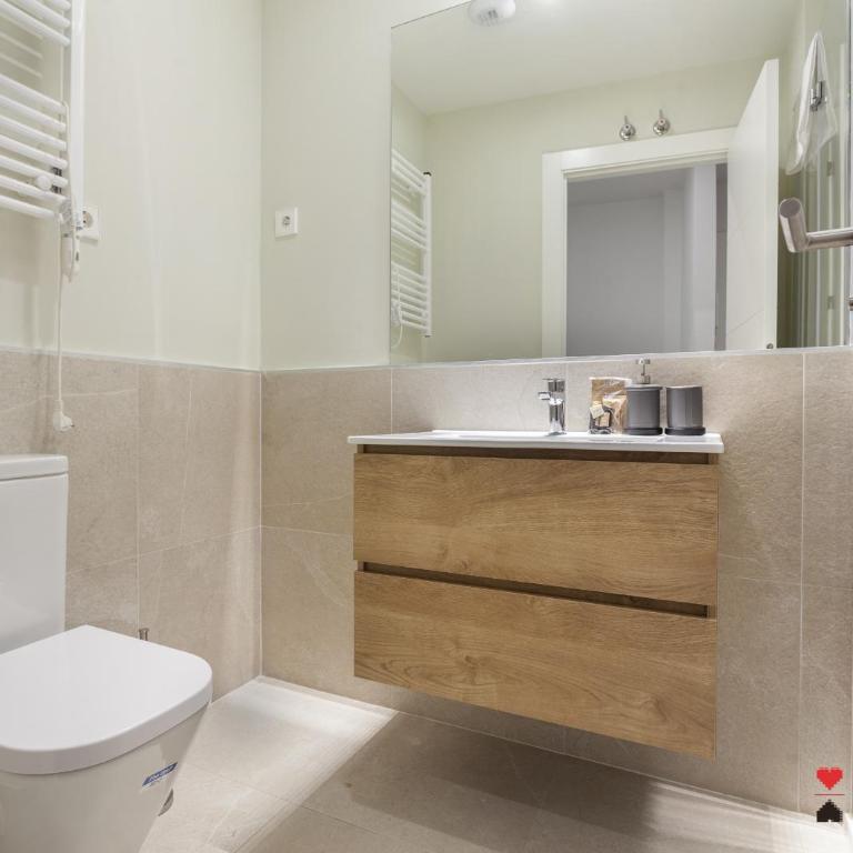 Rubik en Madrid - One bedroom with patio - 16