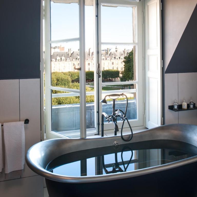 Cour des Vosges - Evok Collection - Chambre Deluxe - 4