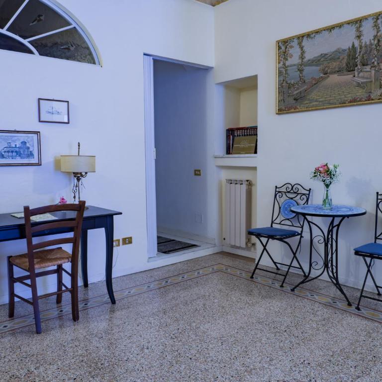 Residenza d'Epoca " Il Campo" by FrancigenaApartments - Appartamento con Terrazza - 83
