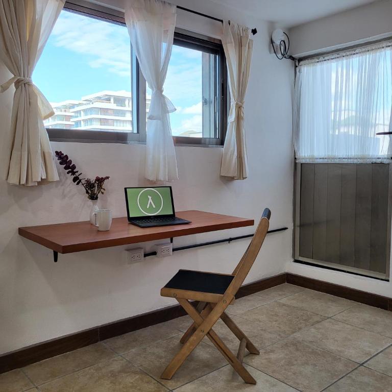 Humant Coliving - Cancún - Studio with Terrace - 8