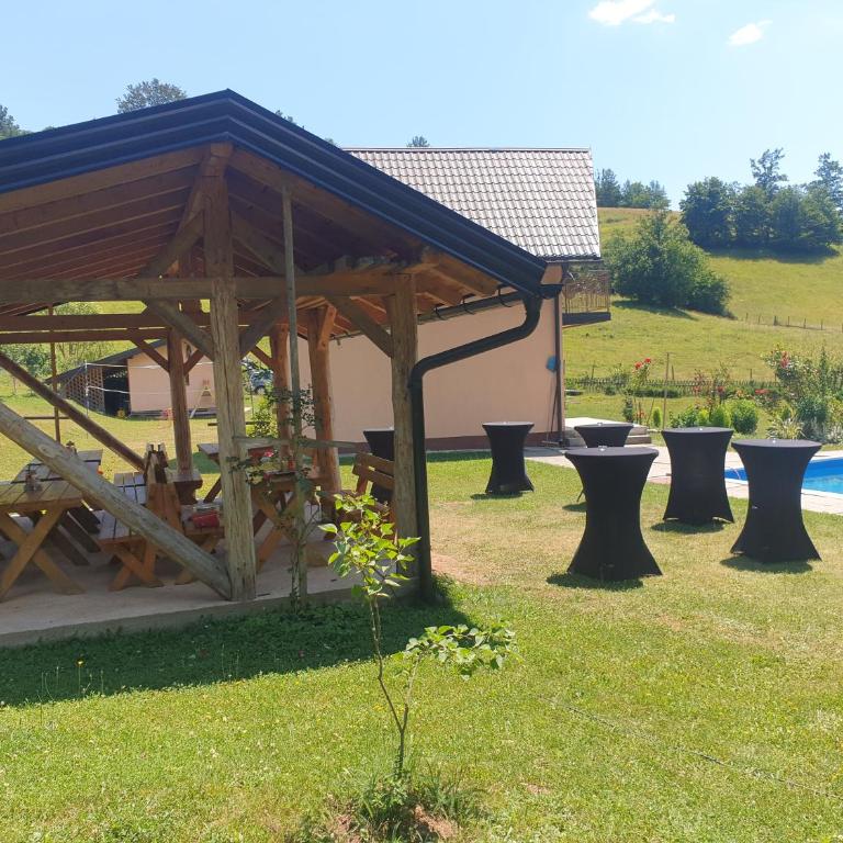 Vikendica Cican Jahorina - Two-Bedroom House - 10