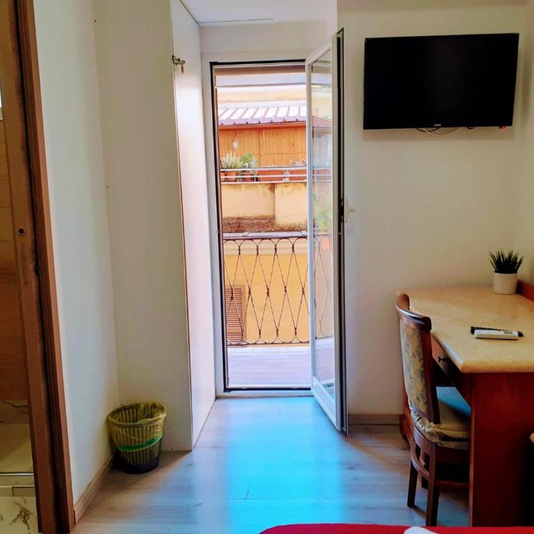 Napoleone Luxury Home roma - Small Double Room - 26
