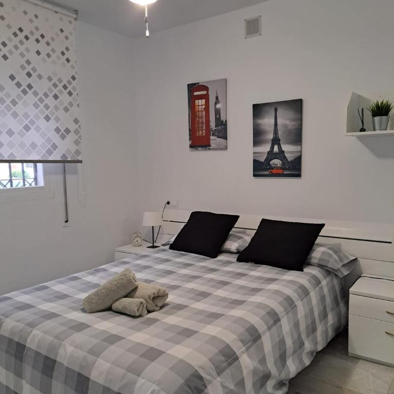 Encantador apartamento residencial con piscina - Two-Bedroom Apartment - 33