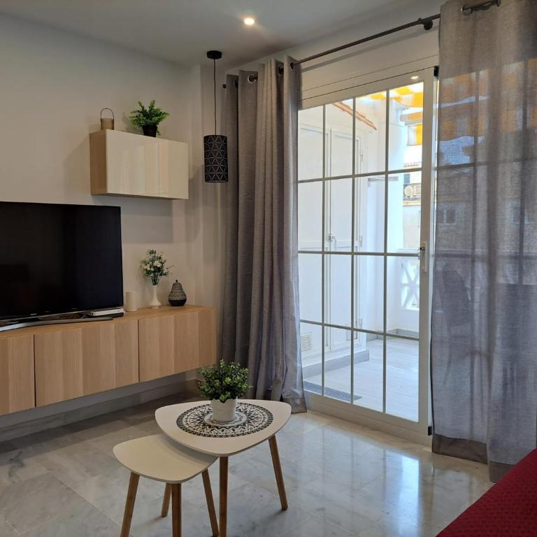 Encantador apartamento residencial con piscina - Two-Bedroom Apartment - 18