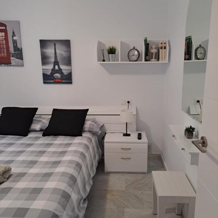 Encantador apartamento residencial con piscina - Two-Bedroom Apartment - 13