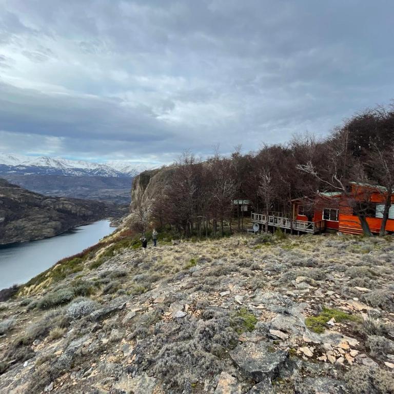 Refugio con la Mejor Vista de la Patagonia Chilena - Three-Bedroom Chalet - 14