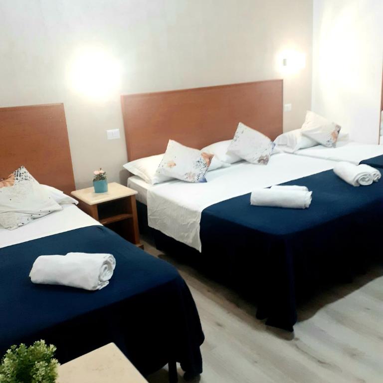 Napoleone Luxury Home roma - Quadruple Room with Bathroom - 17
