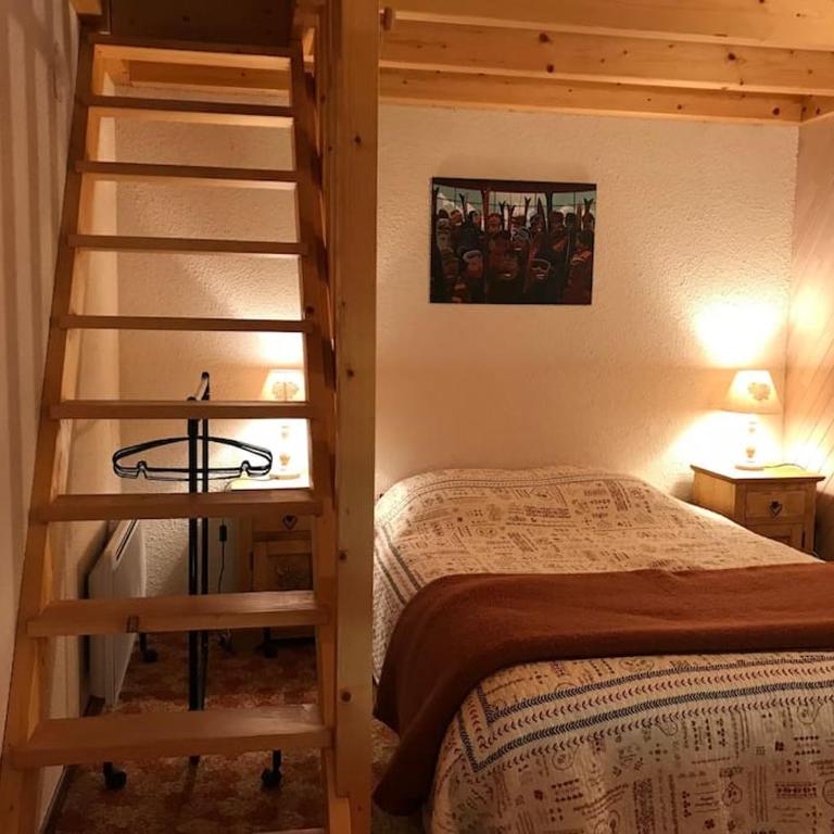 Appartement 65m2 esprit Chalet. Parking. Balcon - Appartement 2 Chambres - 6
