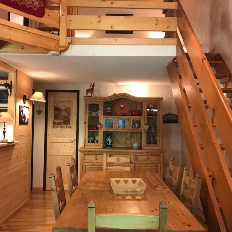 Appartement 65m2 esprit Chalet. Parking. Balcon - Appartement 2 Chambres - 16