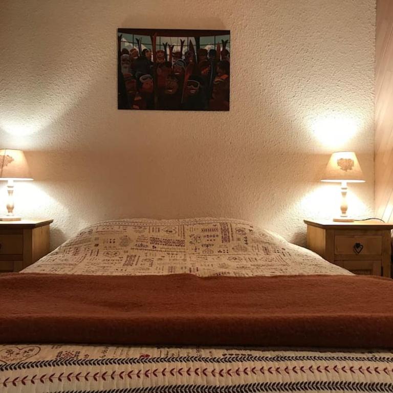 Appartement 65m2 esprit Chalet. Parking. Balcon - Appartement 2 Chambres - 17