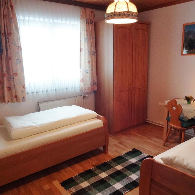 Pension Marienhof - Zweibettzimmer - 1