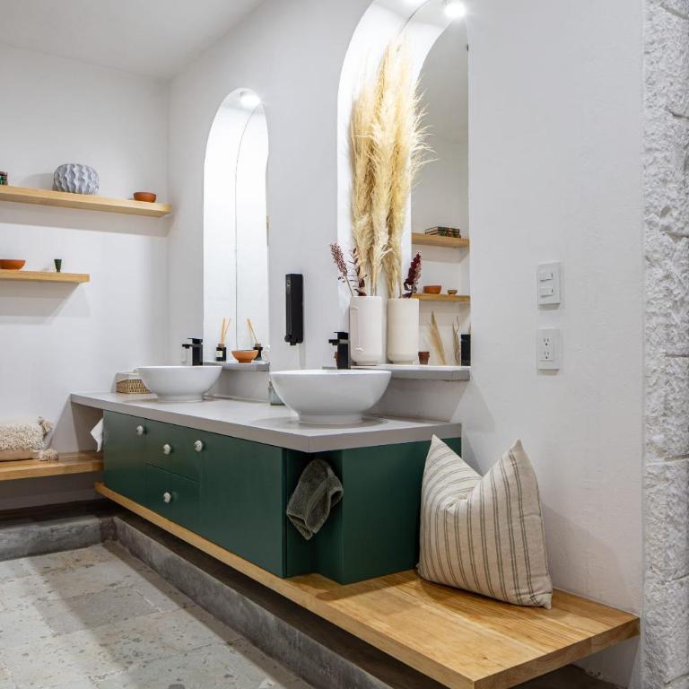 Sleeps 9, Outdoor Space, PingPong Table, in Villa - Apartamento - 14