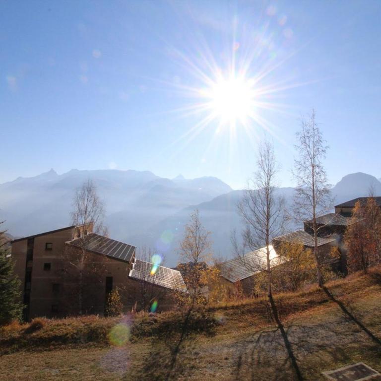 Studio cabine au pied des pistes avec balcon et parking gratuit, proche commerces - Auris en Oisans - FR-1-297-69 - Appartement (3 Adultes) - 9