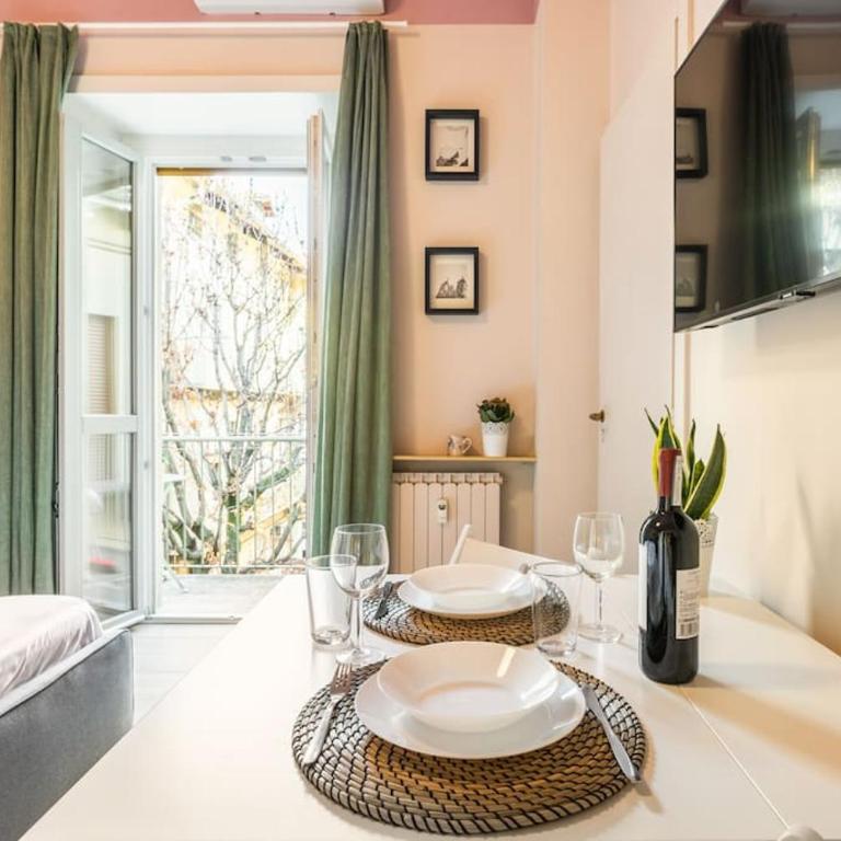 Santa Chiara Suites by Home4holidays - Monolocale con Balcone - 24