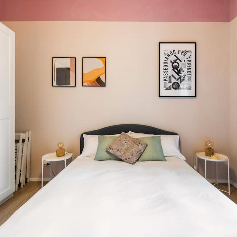 Santa Chiara Suites by Home4holidays - Monolocale con Balcone - 21