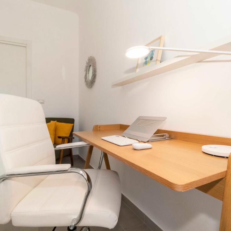 GuestHost - Urban House Carducci - Apartments - Standard Apartment - 23