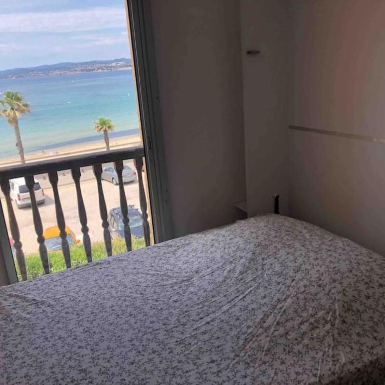 "Le 63 aux Charmettes" Au Brusc Vue Mer Parking Wifi etc inclus - One-Bedroom Apartment - 12