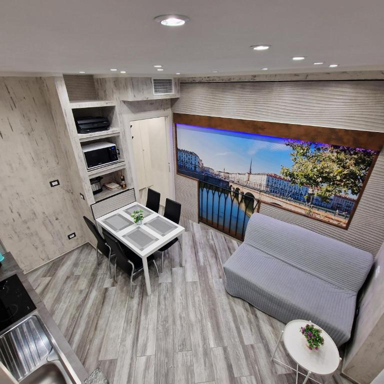 Appartamento in Piazza Vittorio Veneto con parcheggio, Torino - Three-Bedroom Apartment - 44