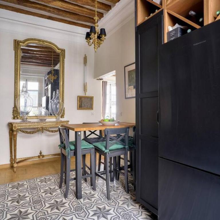 Grandiose appartement au cœur de Paris - Appartement 3 Chambres - 19