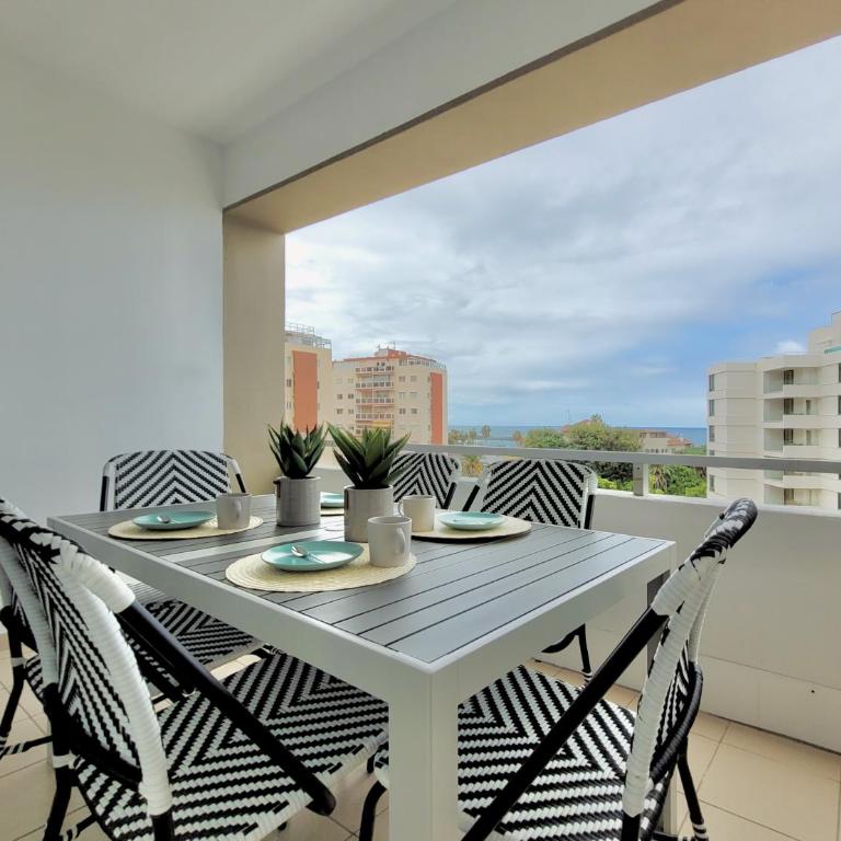Coco y Palma - Studio with Balcony and Sea View 302 - 14