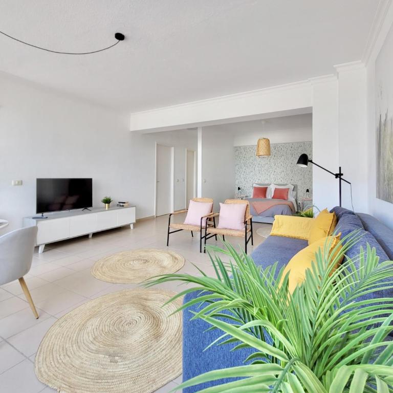 Coco y Palma - Studio with Sea View 303 / 304 - 2