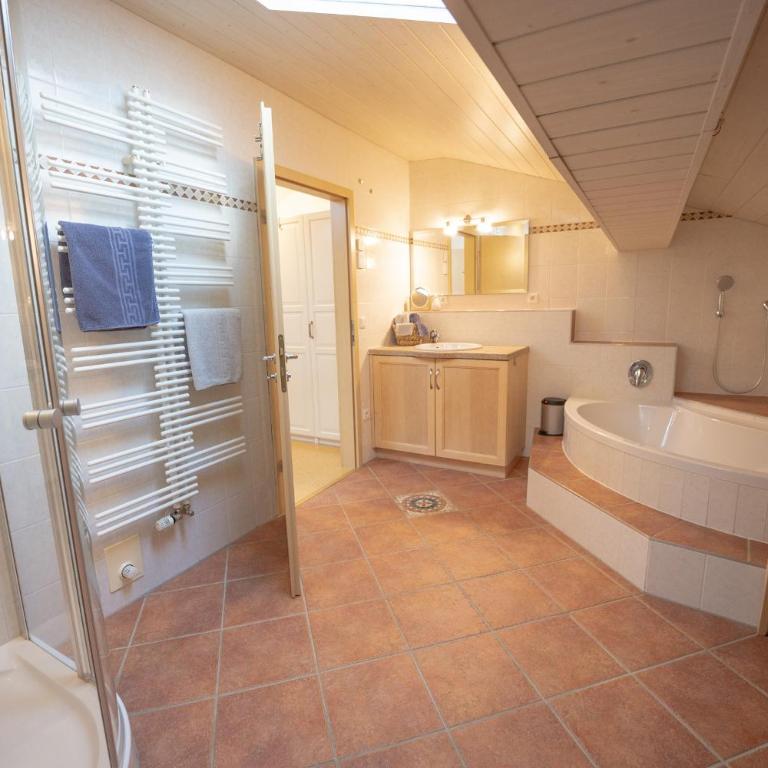Antenbichllehen Ferienwohnungen - Apartment mit Balkon - 9