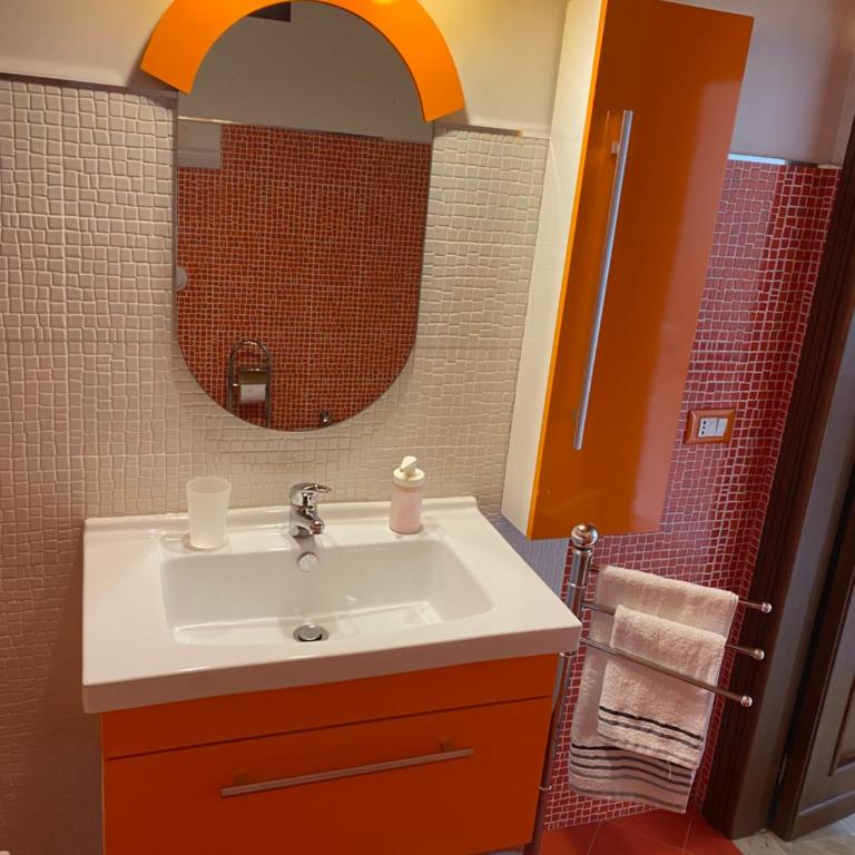 HELIOS House - One-Bedroom House - 4