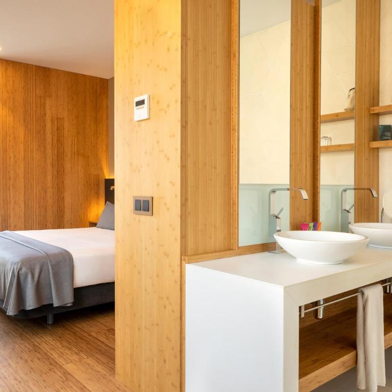 Eurostars Barcelona Central - Suite Sagrada Familia - 1