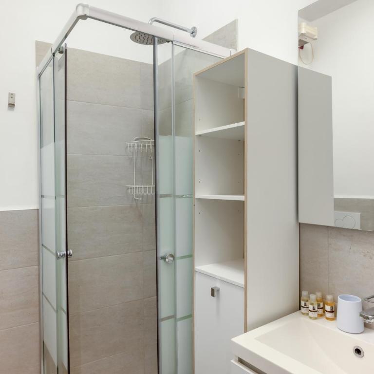 GuestHost - Essential Apartment a 5 min da Piazza dei Signori - Appartamento con 2 Camere da Letto - 9