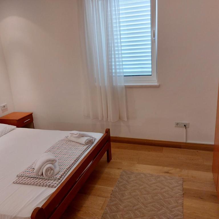 Apartment-Hotel Vila Petrovic-Becici - Apartman s 1 Spavaćom Sobom i Terasom - Prizemlje - 10