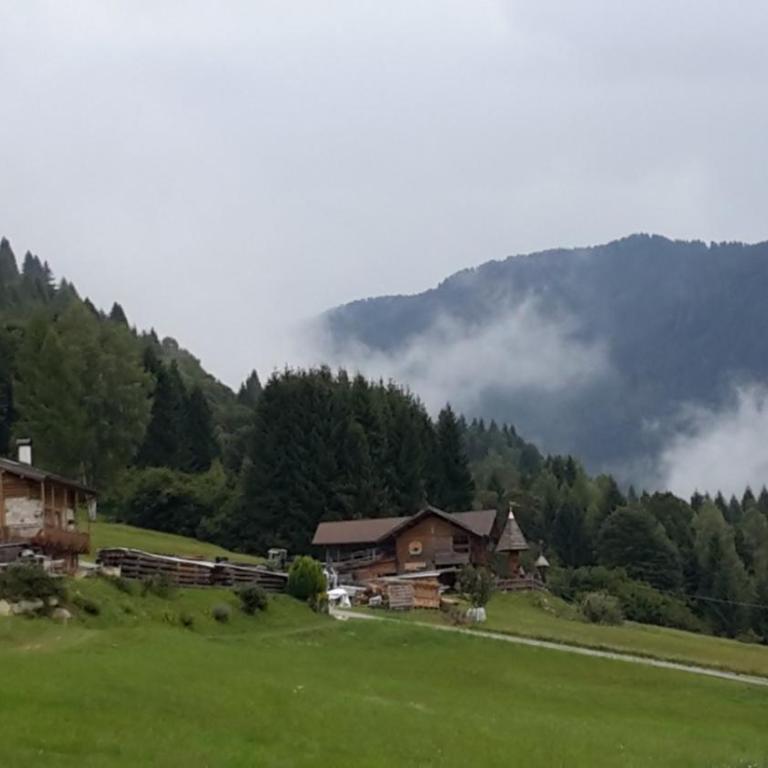 Casa indipendente per 10 persone nel Vanoi - Conte Moro, 6 camere e spazi per gruppi - Chalet - 86