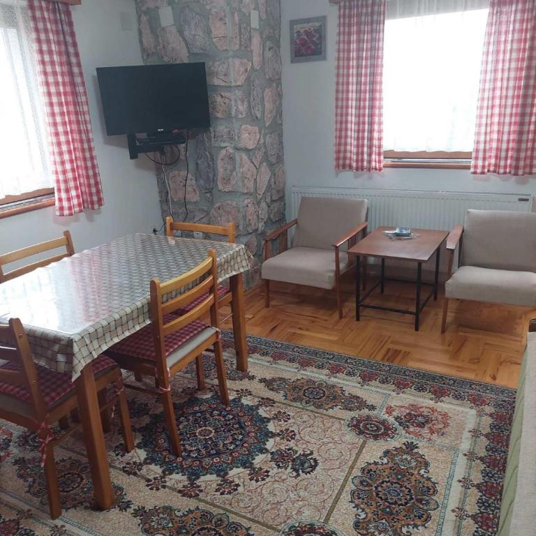 Villa Sofija - One-Bedroom Apartment with Mountain View - 30