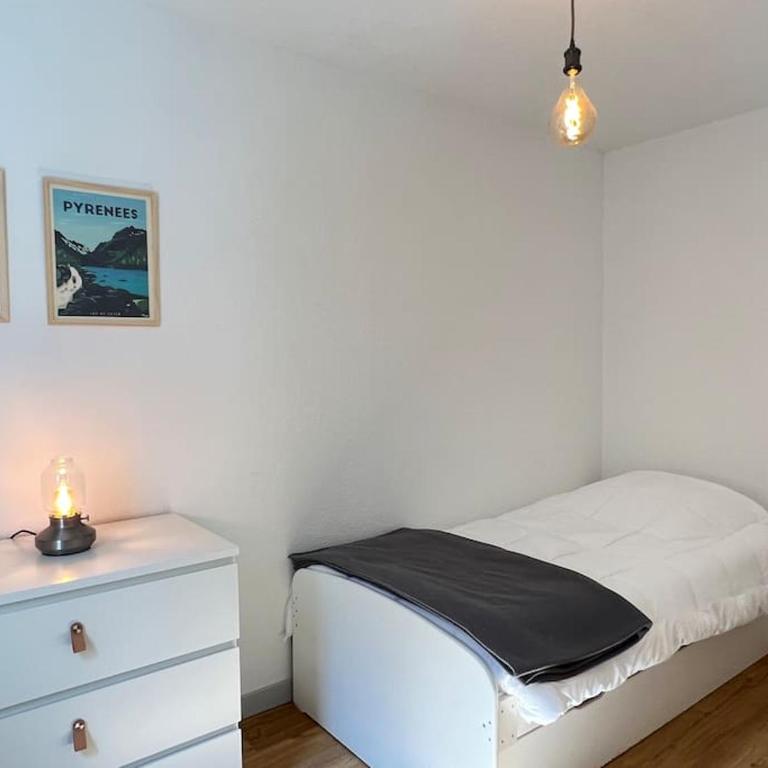 T3 centre ville avec parking, balcon et wifi. 5P. - Apartment mit 2 Schlafzimmern - 5