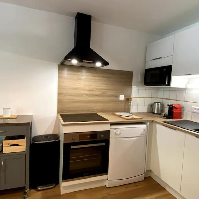 T3 centre ville avec parking, balcon et wifi. 5P. - Apartment mit 2 Schlafzimmern - 13
