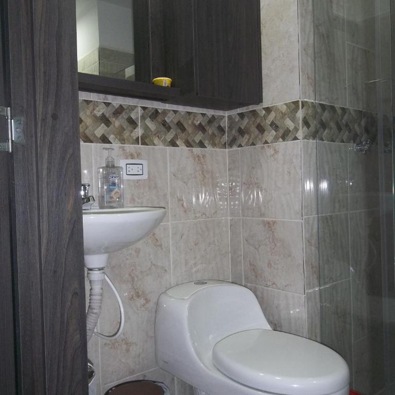 Apartaestudio en Pereira con vista al viaducto - Beatiful apartment with city view - Apartamento de 1 dormitorio - 5