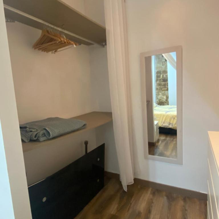 Your Valencia Home - One-Bedroom Apartment - 13