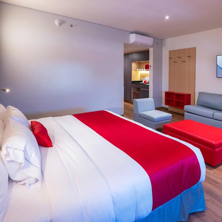 Ramada Encore by Wyndham Guadalajara Aeropuerto - King Suite - Non-Smoking - 7