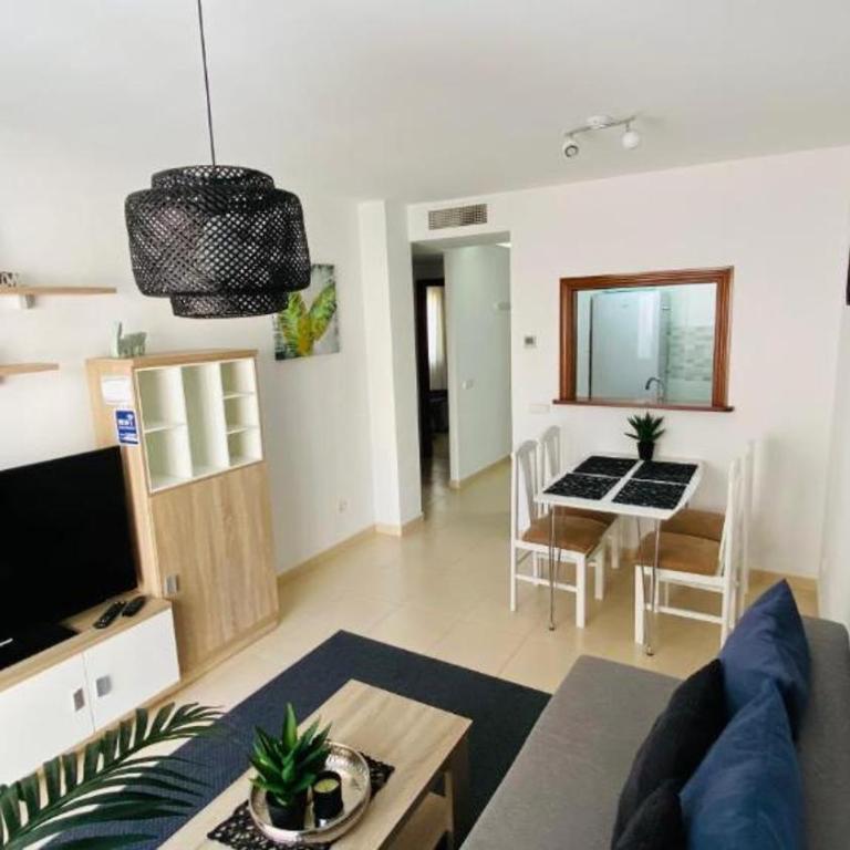 Wonderful apartment in the heart of Fuengirola and close to the beach - Apartamento de 2 dormitorios - 2