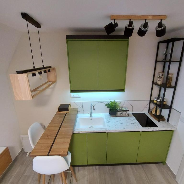 Sunny Woods Apartment - Studio Apartman - 10
