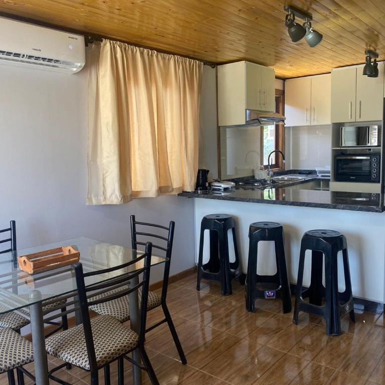 Cabañas Santa Cruz, Ubicada a 10 min de la plaza, Piscina , Viñas, Ruta del Vino y mas - Three-Bedroom House - 6