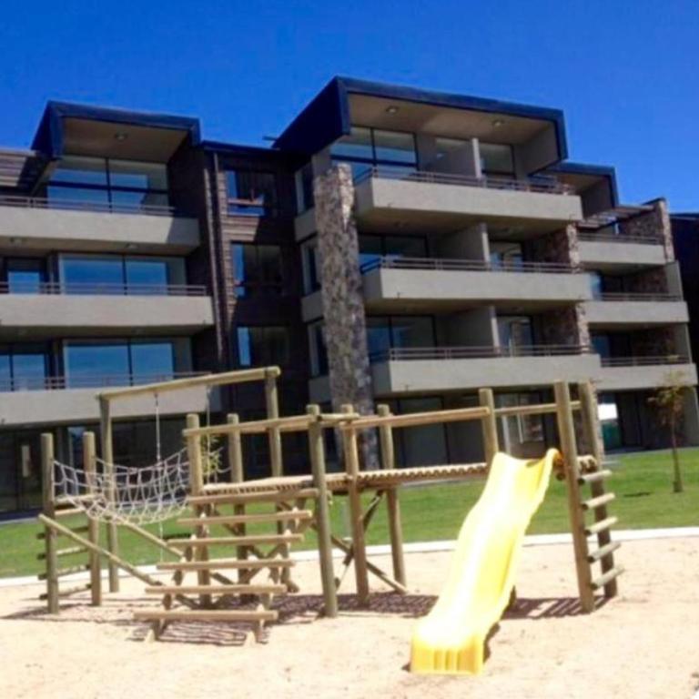 Excelente Departamento en Condominio Costa Pucon - Three-Bedroom Apartment - 47