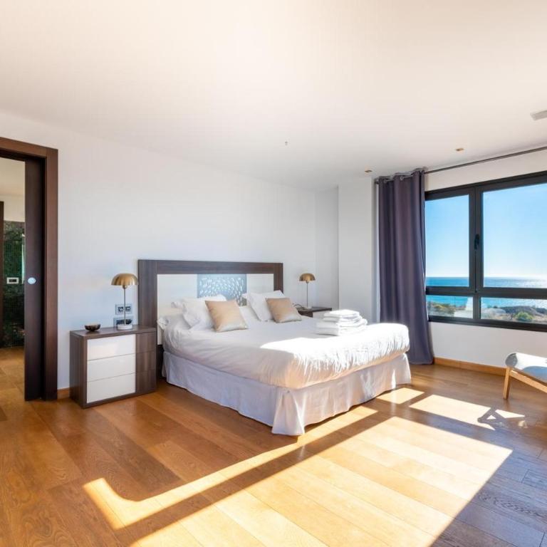 Luxury Villa with swimming pool and amazing views - Villa - 19