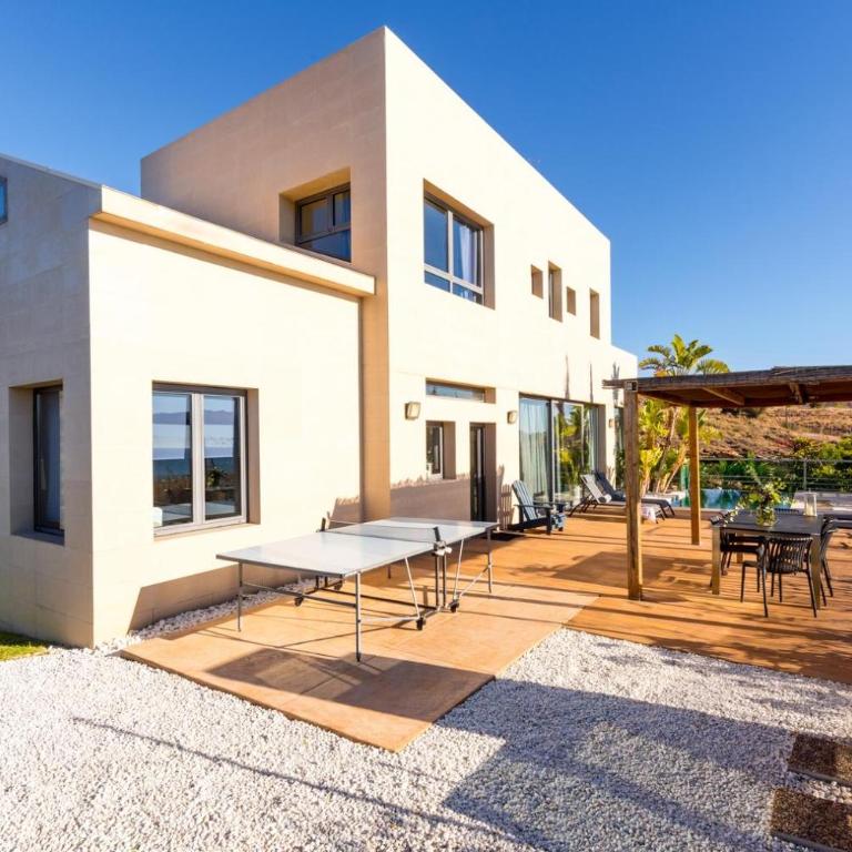 Luxury Villa with swimming pool and amazing views - Villa - 28